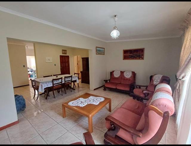 3 BEDROOM HOUSE FOR SALE IN LAUDIUM
